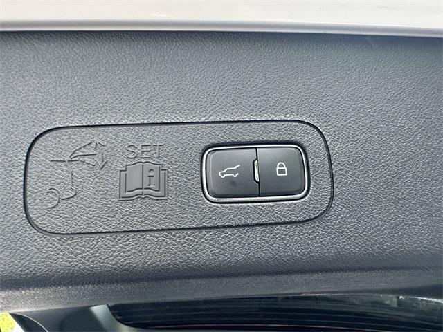 Photo of 2023 Ceramic Pearl Metallic Lincoln Aviator