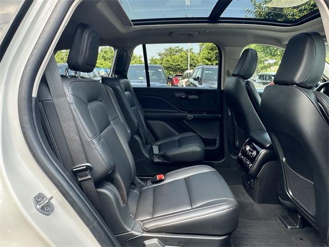 Photo of 2023 Ceramic Pearl Metallic Lincoln Aviator