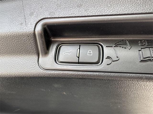 Photo of 2022 Agate Black Metallic Ford Explorer
