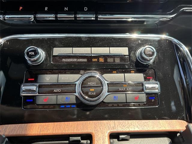 Photo of 2023 Infinite Black Metallic Lincoln Navigator