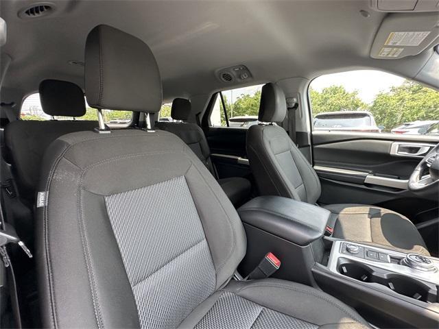 Photo of 2023 Carbonized Gray Metallic Ford Explorer