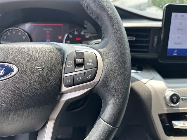 Photo of 2023 Carbonized Gray Metallic Ford Explorer