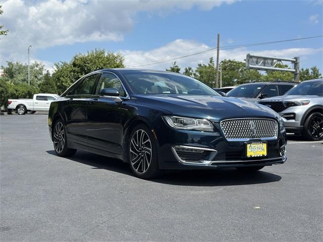 Photo of 2020 Blue Lincoln MKZ