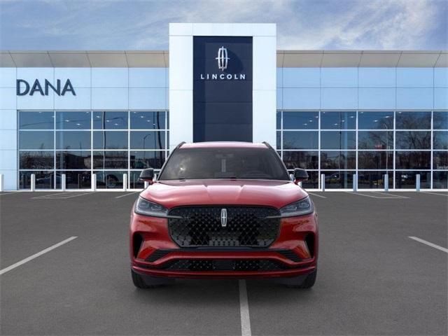 Photo of 2025 Red Carpet Lincoln Aviator