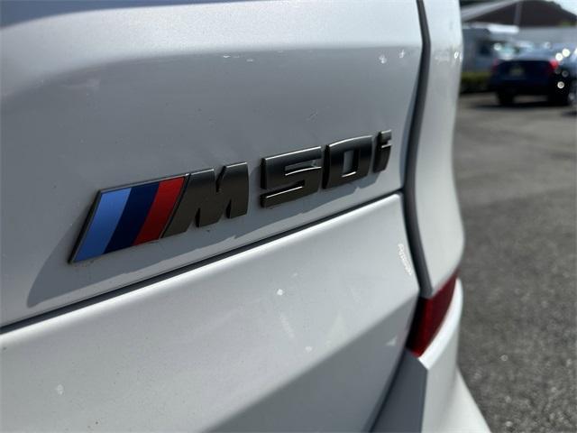 Photo of 2022 Mineral White Metallic BMW X5
