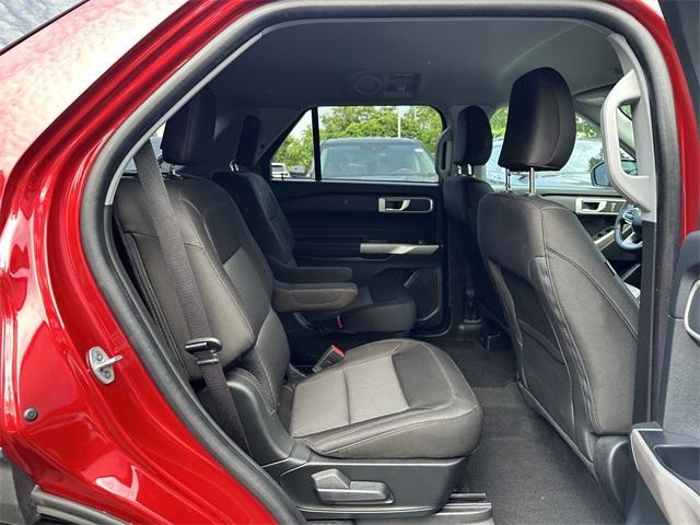 Photo of 2023 Rapid Red Metallic Tinted Clearcoat Ford Explorer