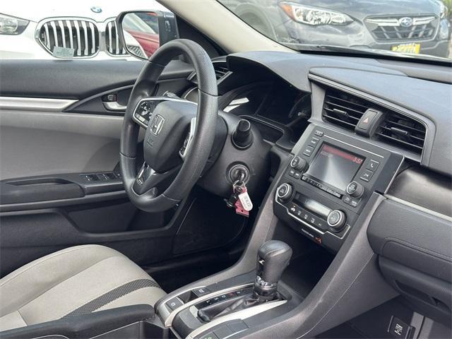 Photo of 2019 Gray Honda Civic