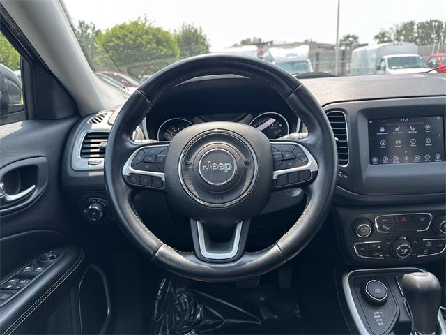 Photo of 2020 Granite Crystal Clearcoat Metallic Jeep Compass