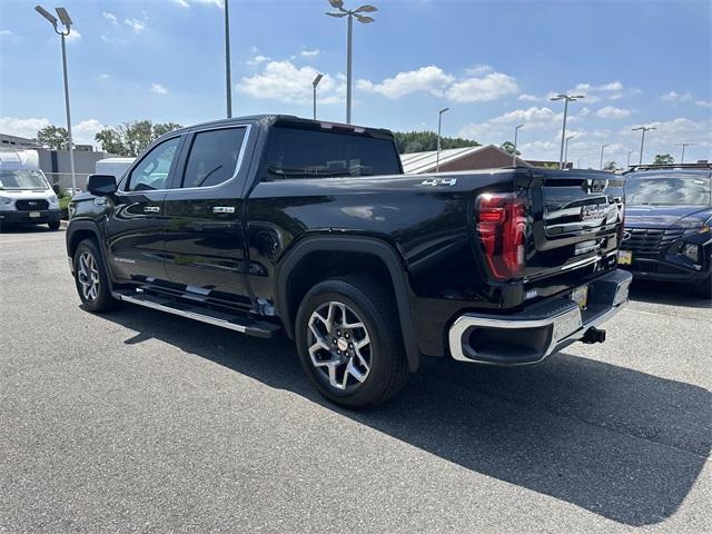Photo of 2023 Onyx Black GMC Sierra 1500