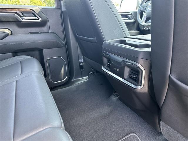 Photo of 2023 Onyx Black GMC Sierra 1500