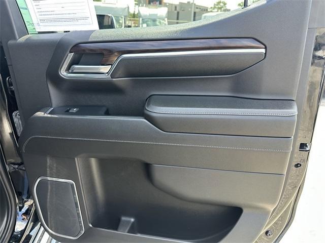 Photo of 2023 Onyx Black GMC Sierra 1500