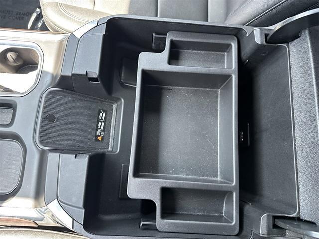 Photo of 2023 Onyx Black GMC Sierra 1500