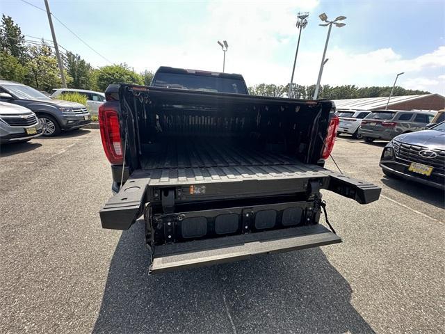 Photo of 2023 Onyx Black GMC Sierra 1500