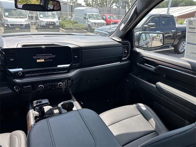 Photo of 2023 Onyx Black GMC Sierra 1500