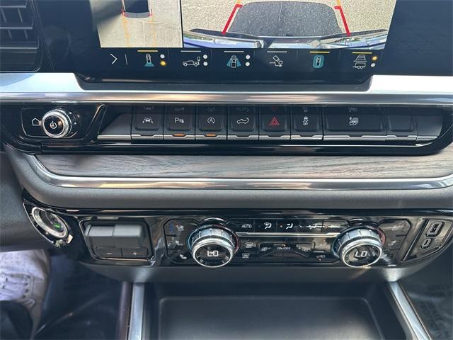 Photo of 2023 Onyx Black GMC Sierra 1500
