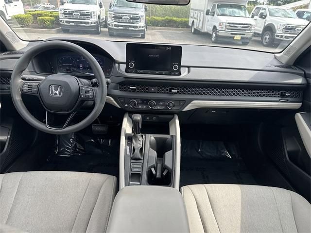 Photo of 2023 White Honda Accord