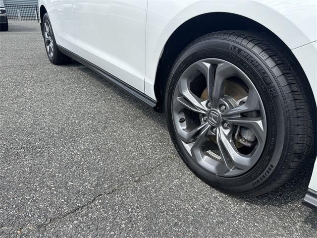 Photo of 2023 White Honda Accord
