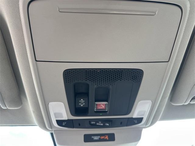 Photo of 2023 White Honda Accord