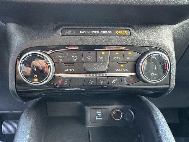 Photo of 2022 Stone Blue Metallic Ford Escape