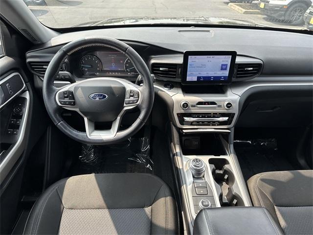 Photo of 2022 Agate Black Metallic Ford Explorer