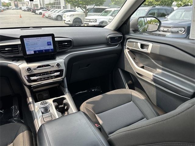 Photo of 2022 Agate Black Metallic Ford Explorer