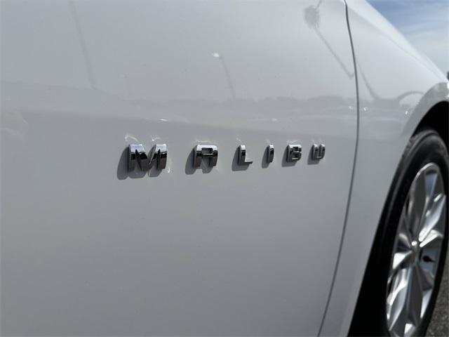 Photo of 2022 Summit White Chevrolet Malibu