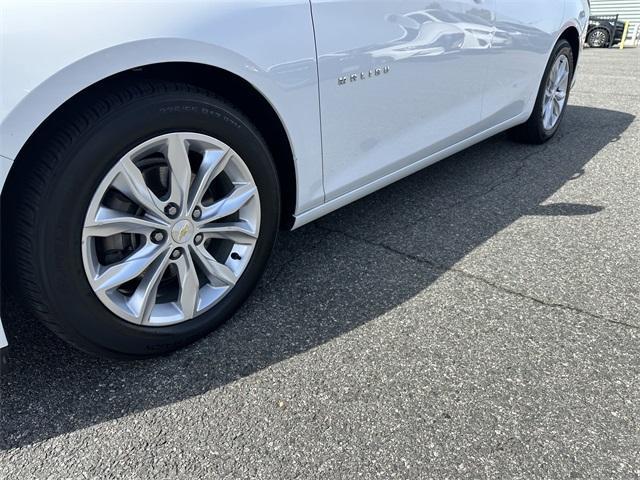 Photo of 2022 Summit White Chevrolet Malibu