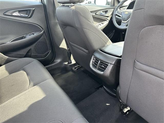 Photo of 2022 Summit White Chevrolet Malibu