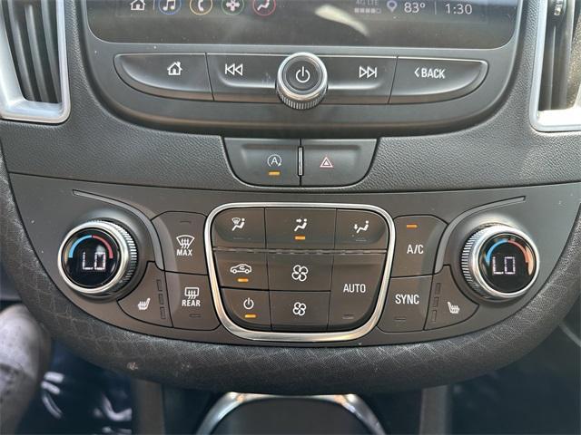 Photo of 2022 Summit White Chevrolet Malibu