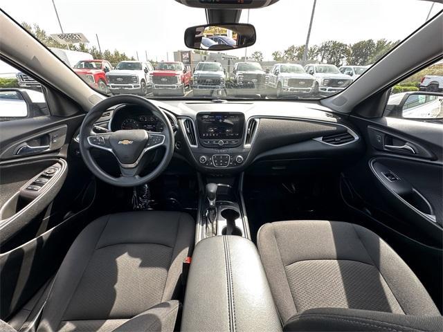 Photo of 2022 Summit White Chevrolet Malibu