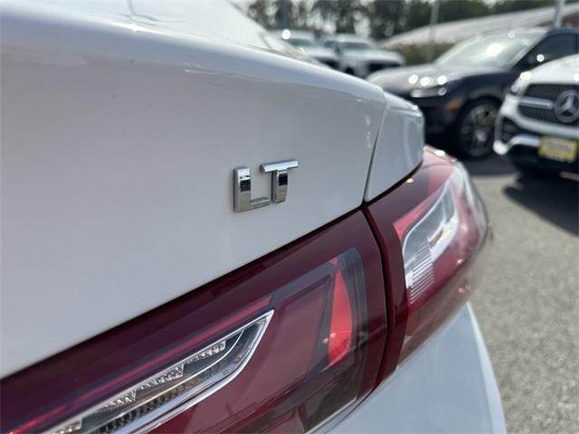 Photo of 2022 Summit White Chevrolet Malibu