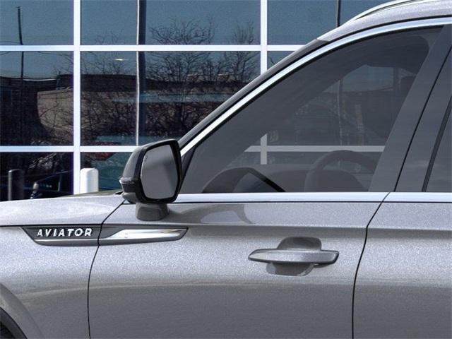 Photo of 2025 Metallic Lincoln Aviator