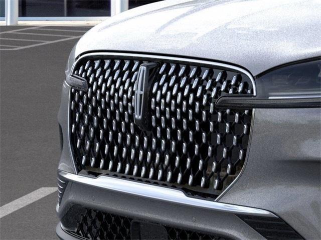 Photo of 2025 Metallic Lincoln Aviator