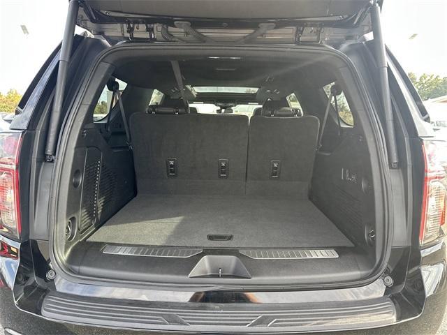 Photo of 2023 Black Chevrolet Suburban