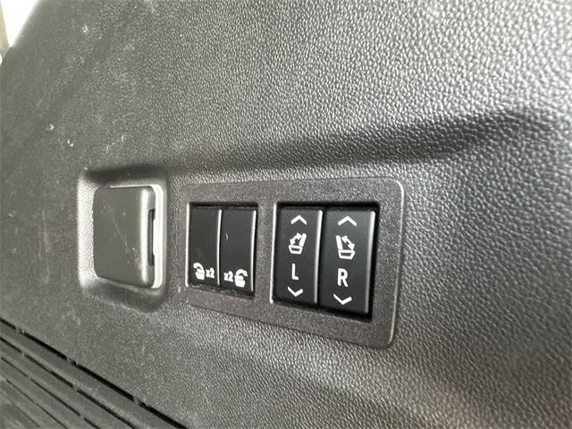 Photo of 2023 Black Chevrolet Suburban
