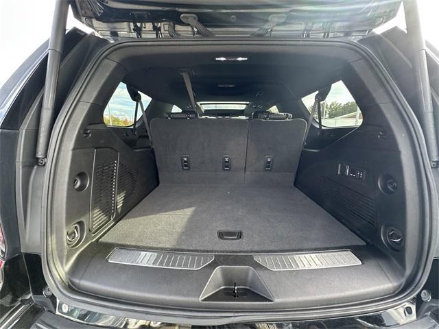 Photo of 2023 Black Chevrolet Suburban