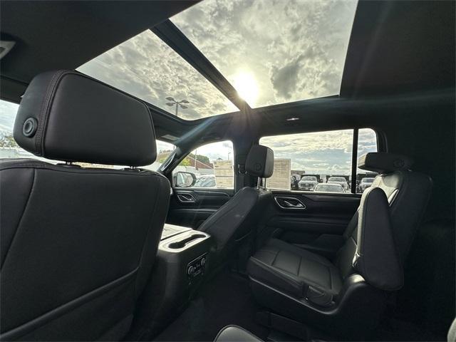 Photo of 2023 Black Chevrolet Suburban