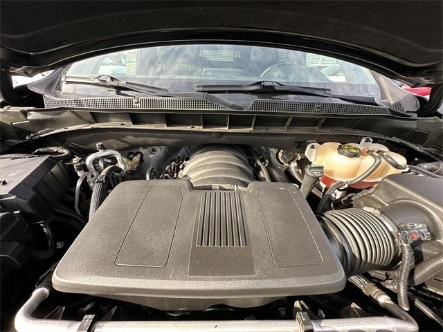 Photo of 2023 Black Chevrolet Suburban