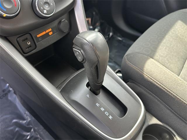 Photo of 2018 Silver Ice Metallic Chevrolet Trax