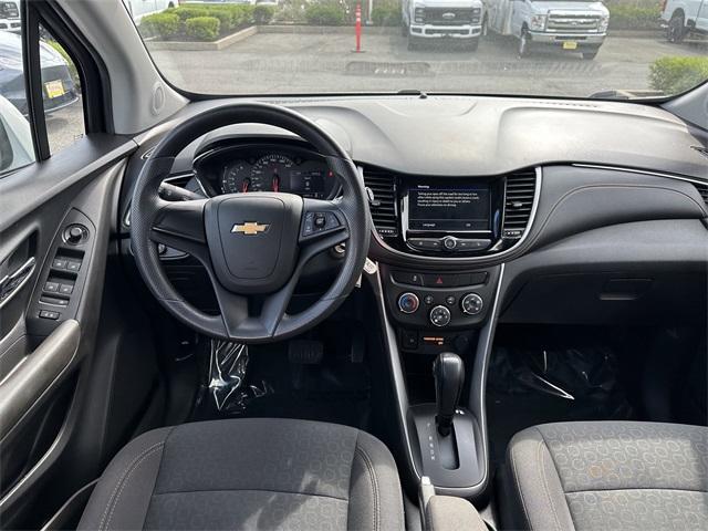 Photo of 2018 Silver Ice Metallic Chevrolet Trax