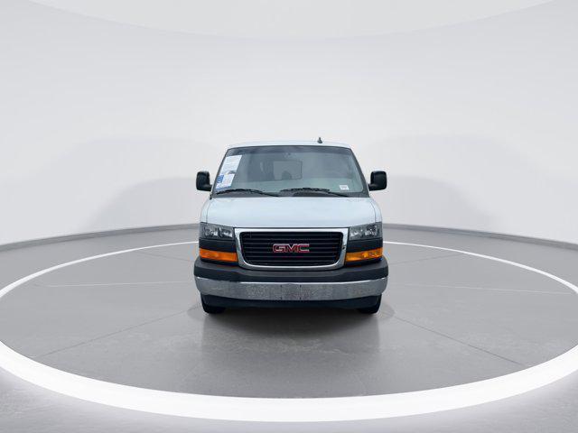Photo of 2022 Summit White GMC Savana 2500