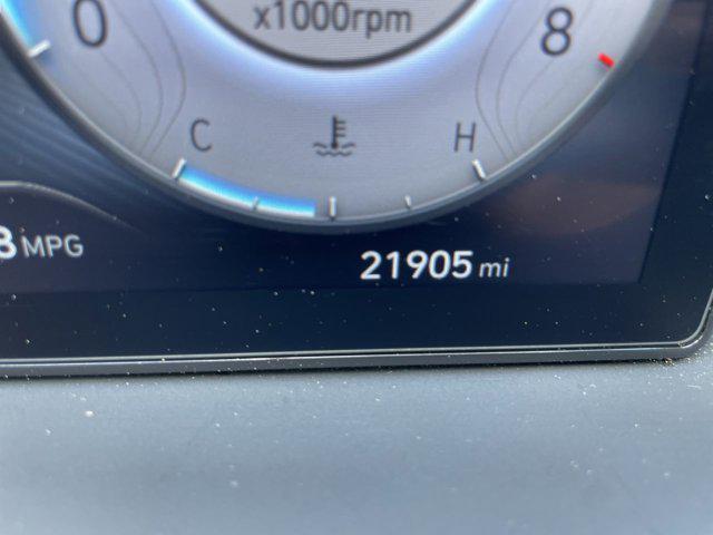 Photo of 2024 White Pearl Hyundai TUCSON