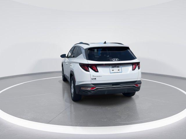 Photo of 2024 White Pearl Hyundai TUCSON