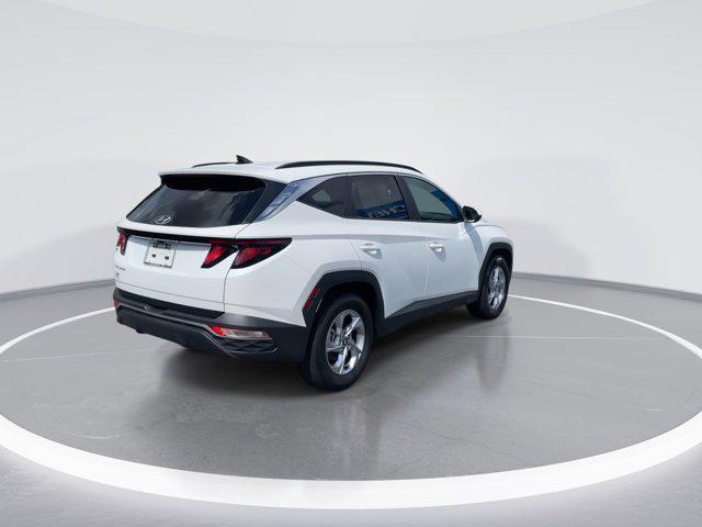 Photo of 2024 White Pearl Hyundai TUCSON