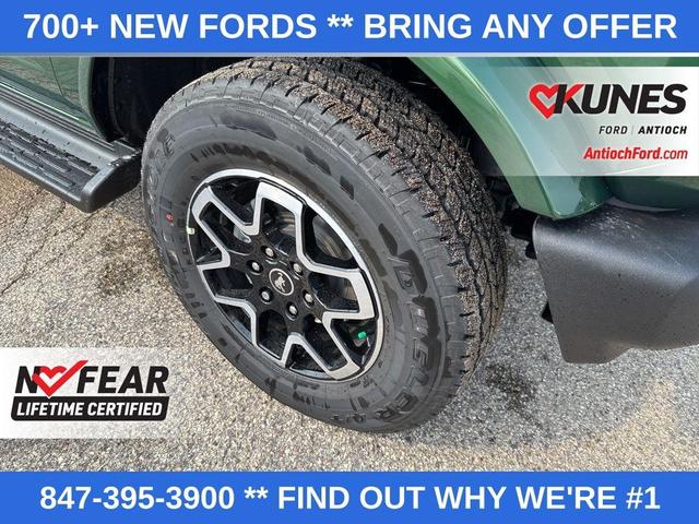 Photo of 2025 Eruption Green Metallic Ford Bronco