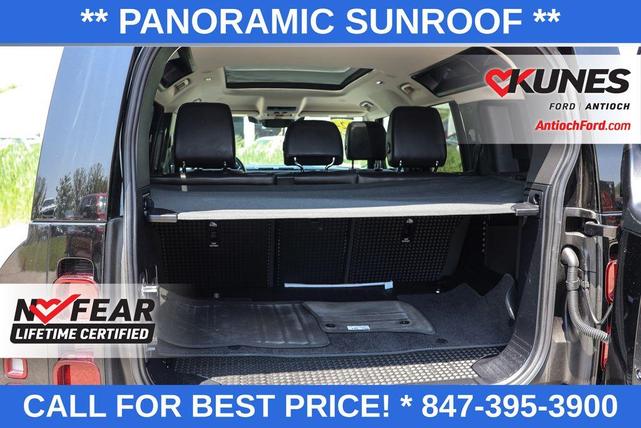 Photo of 2024 Santorini Black Land Rover Defender