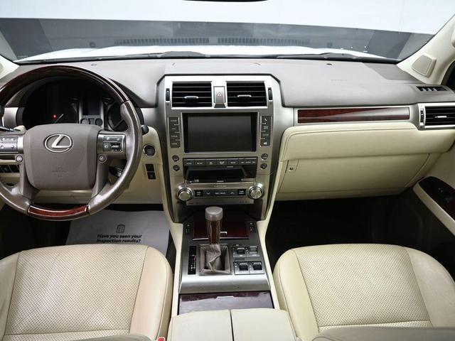 Photo of 2016 White Lexus GX 460