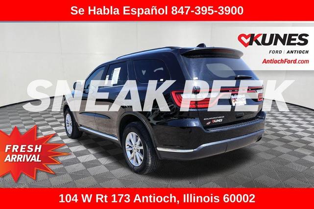 Photo of 2024 DB Black Crystal Clearcoat Dodge Durango