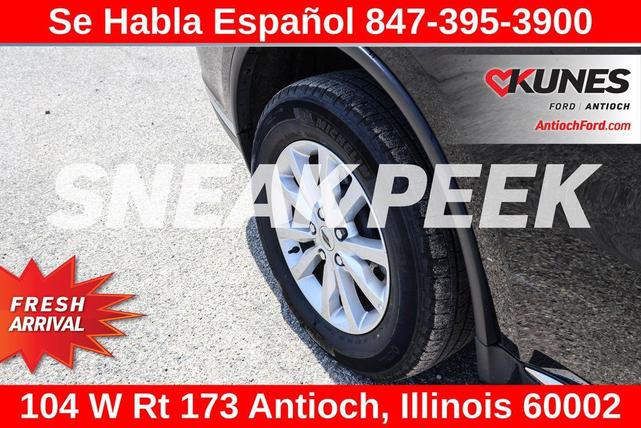Photo of 2024 DB Black Crystal Clearcoat Dodge Durango