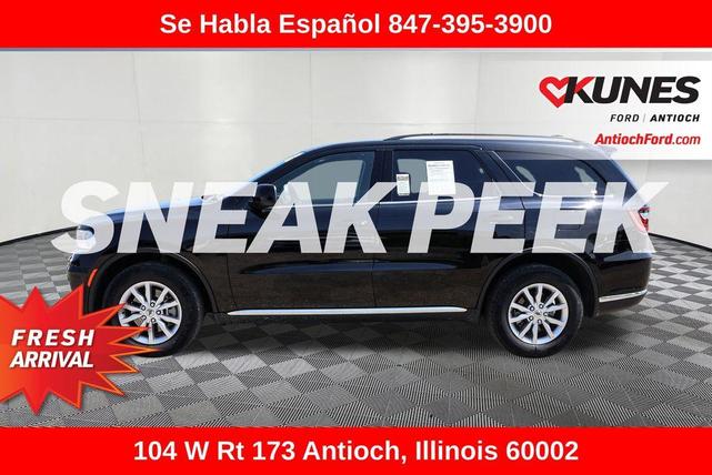 Photo of 2024 DB Black Crystal Clearcoat Dodge Durango